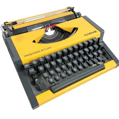 Vintage French Olympia Dactymetal De Luxe AZERTY Typewriter Spares / Repairs circa 1970-80's